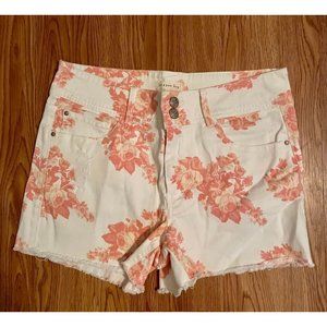 Copper Key Floral Shorts Size 7